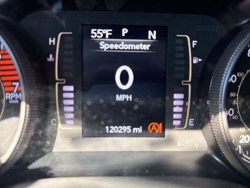 Used 2019 Jeep Cherokee Latitude Plus image 18