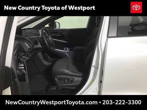 Used 2024 Toyota bZ4X XLE image 9