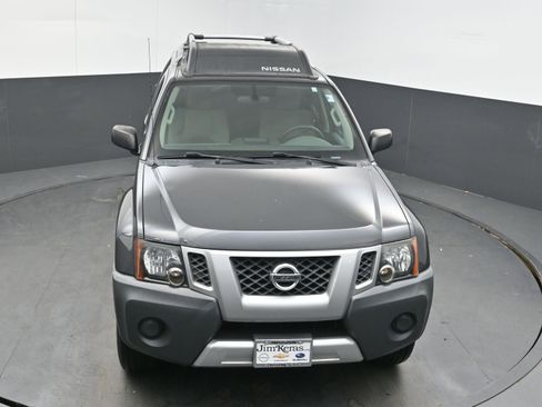 Used 2015 Nissan Xterra S image 32