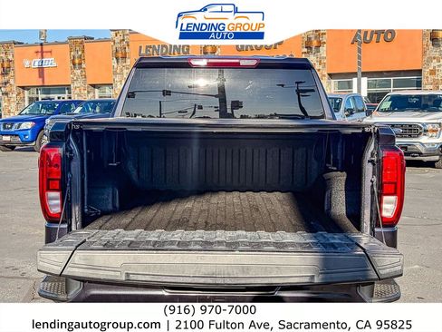 Used 2022 GMC Sierra 1500 Elevation image 24