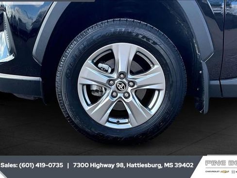 Used 2024 Toyota RAV4 XLE image 7