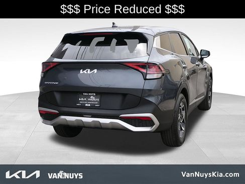 Used 2025 Kia Sportage LX FWD image 3