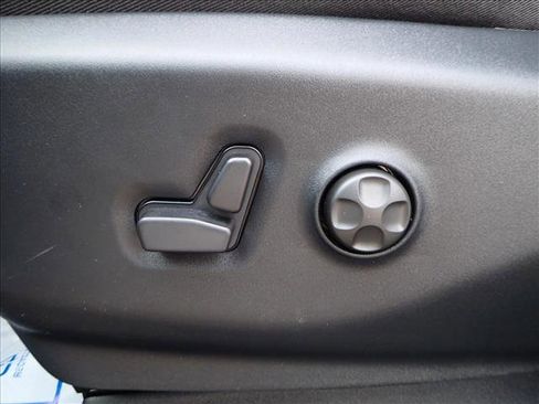 New 2026 Chrysler Pacifica Limited w/ S Appearance Package image 14