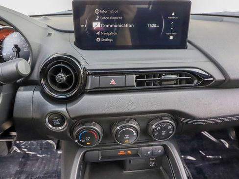 Used 2025 MAZDA MX-5 Miata Club RWD image 20