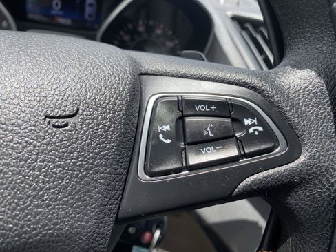 Certified 2017 Ford Escape SE FWD image 21