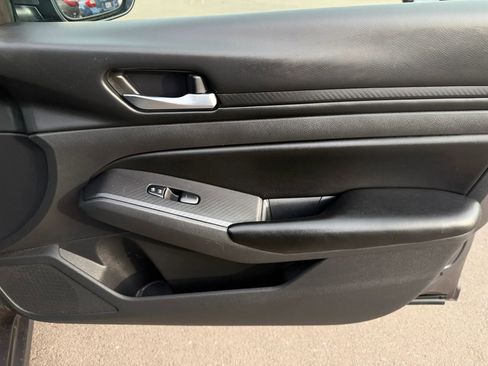 Used 2022 Nissan Altima 2.5 S image 22