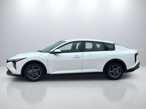 Used 2025 Kia K4 FWD image 8