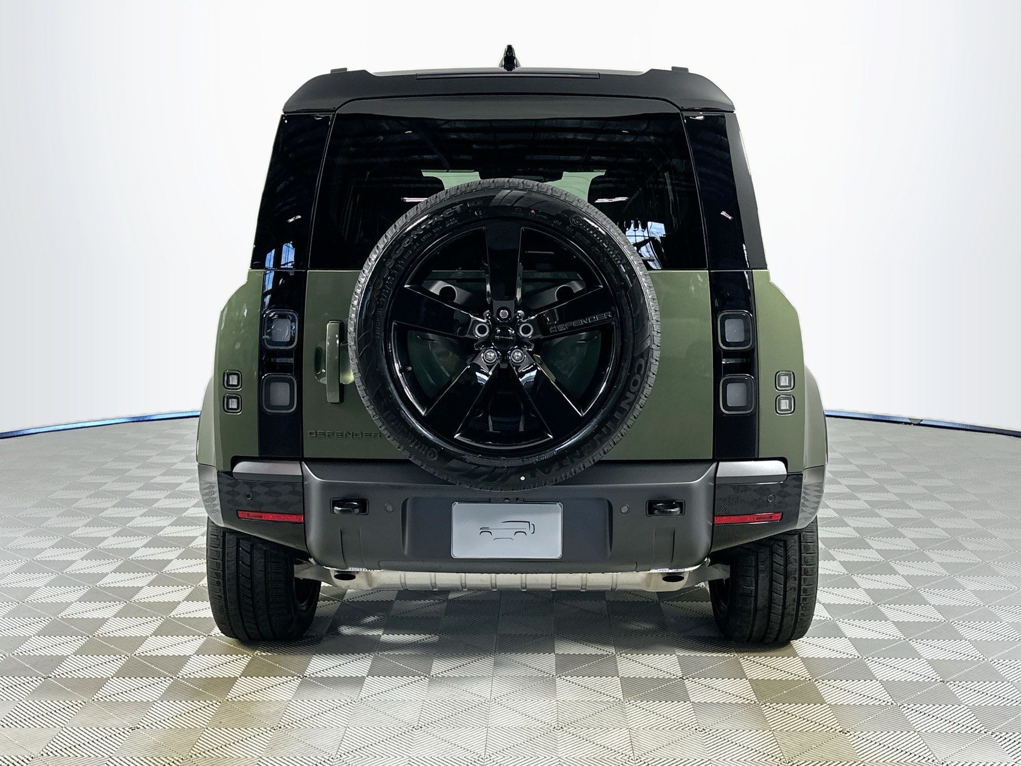 Used 2026 Land Rover Defender 110 X-Dynamic SE AWD/4WD image 6