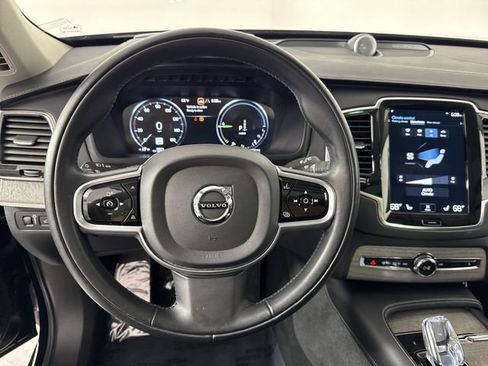 Used 2022 Volvo XC90 T8 Inscription w/ Advanced Package AWD/4WD image 11