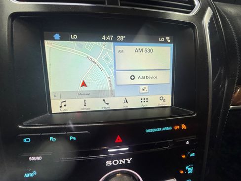 Used 2018 Ford Explorer Platinum AWD/4WD image 28