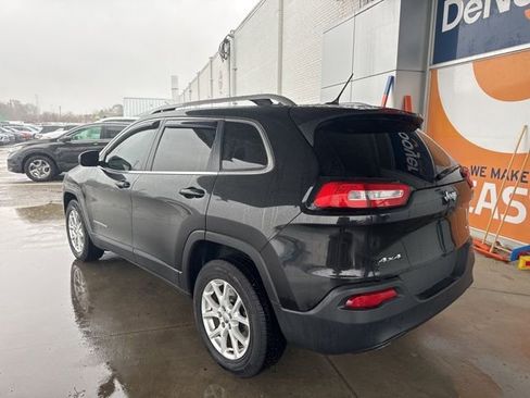 Used 2015 Jeep Cherokee Latitude w/ Cold Weather Group image 7