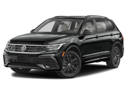 Used 2024 Volkswagen Tiguan SE R-Line