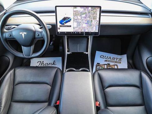 Used 2020 Tesla Model Y Long Range image 13