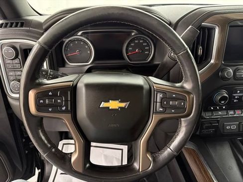Used 2022 Chevrolet Silverado 1500 High Country AWD/4WD image 13