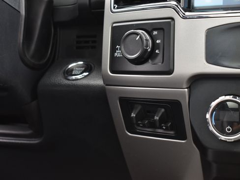 Used 2022 Ford F250 Lariat w/ Black Appearance Package image 34