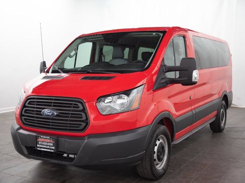 Used 2018 Ford Transit 150 XL RWD image 4