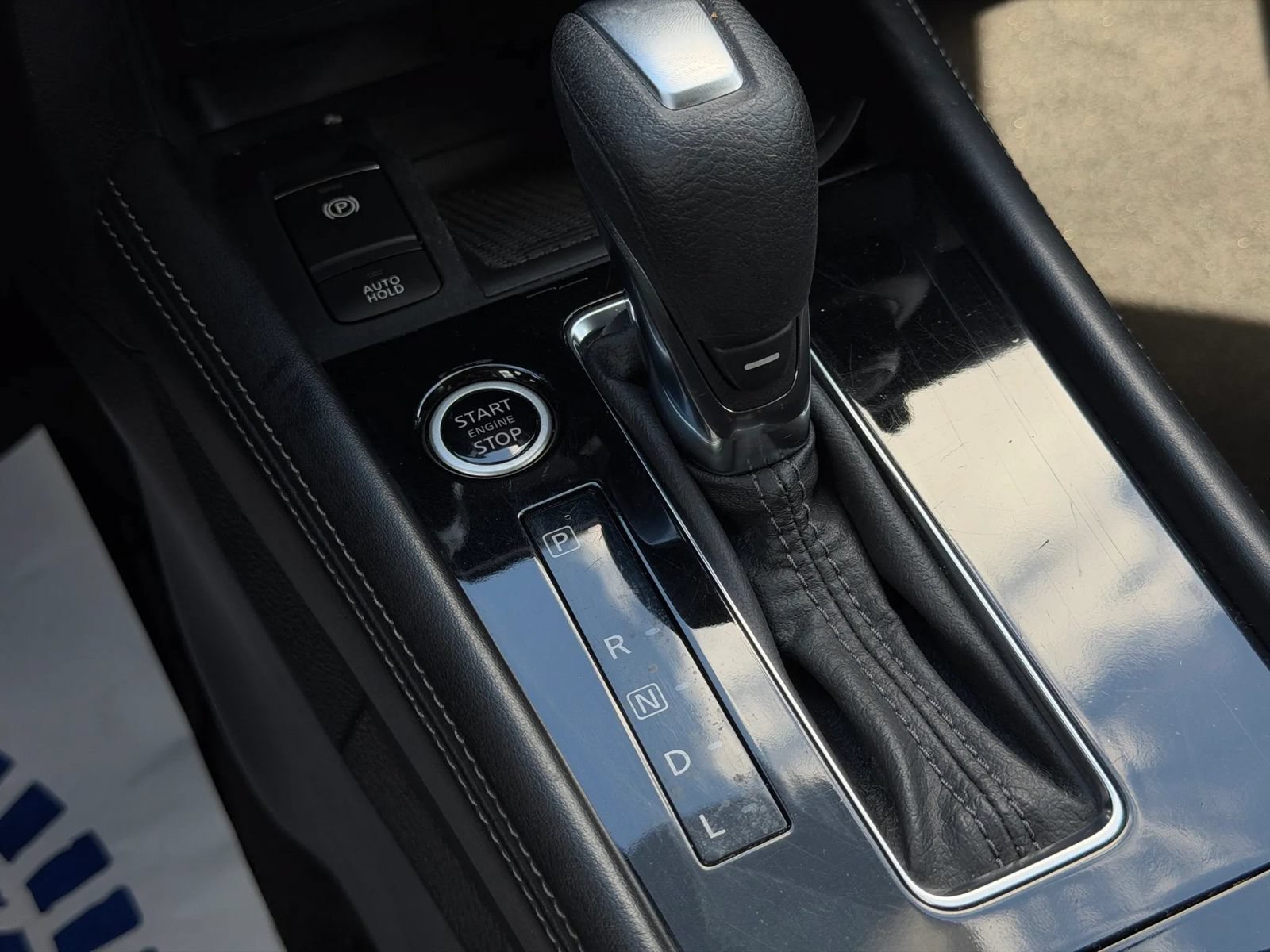 Used 2023 Nissan Kicks SV FWD image 19