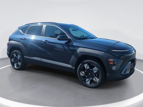 Used 2024 Hyundai Kona SEL AWD/4WD image 2