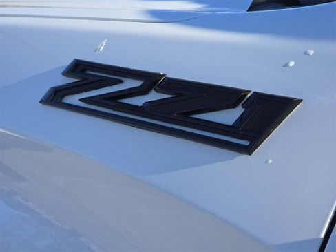 Used 2023 Chevrolet Silverado 1500 Custom Trail Boss w/ LPO, Dark Essentials Package image 10