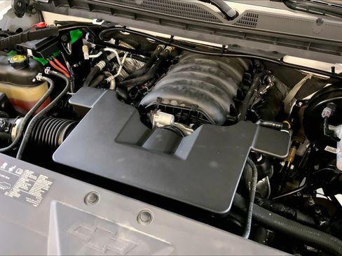 Used 2018 Chevrolet Silverado 1500 LTZ AWD/4WD image 31