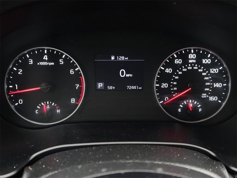 Used 2021 Kia Seltos LX image 16