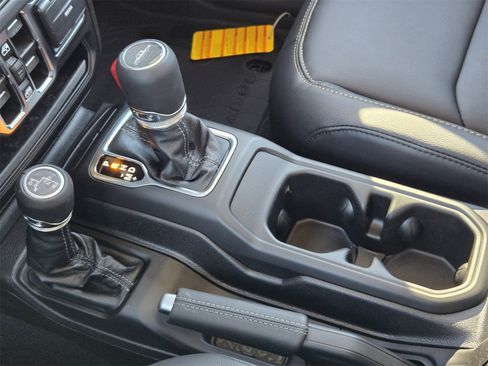 New 2026 Jeep Gladiator Sport image 20