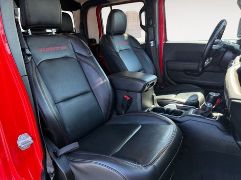 Used 2021 Jeep Gladiator Rubicon w/ Uconnect 4C Nav & Sound Group AWD/4WD image 24