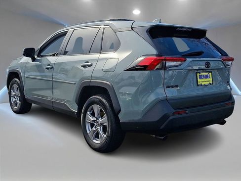 Used 2023 Toyota RAV4 XLE w/ Convenience Package image 7