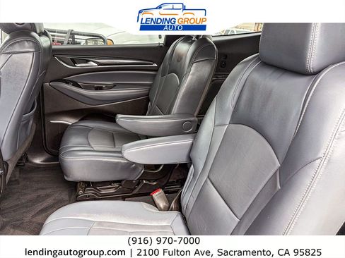 Used 2020 Buick Enclave Essence FWD image 17