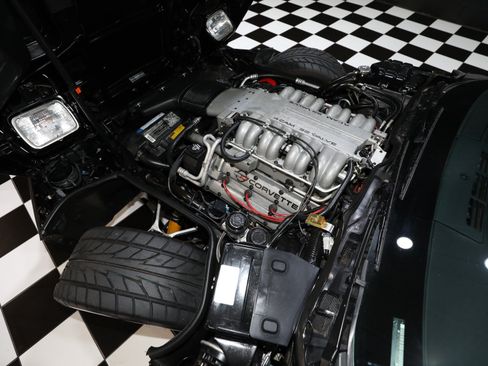 Used 1990 Chevrolet Corvette ZR-1 RWD image 2