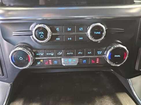 Certified 2022 Ford F150 Lariat w/ Equipment Group 502A High image 23