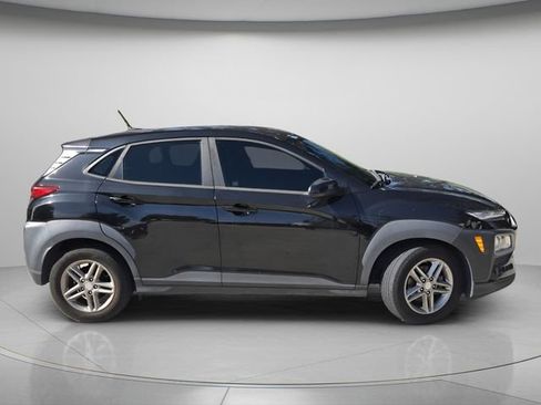 Used 2018 Hyundai Kona SE FWD image 4