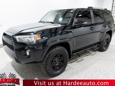 Used 2019 Toyota 4Runner SR5 Premium image 2