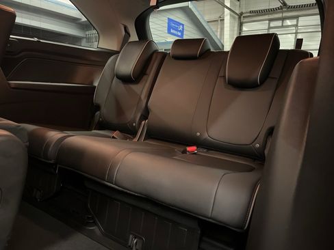 Used 2025 Honda Odyssey Touring image 37