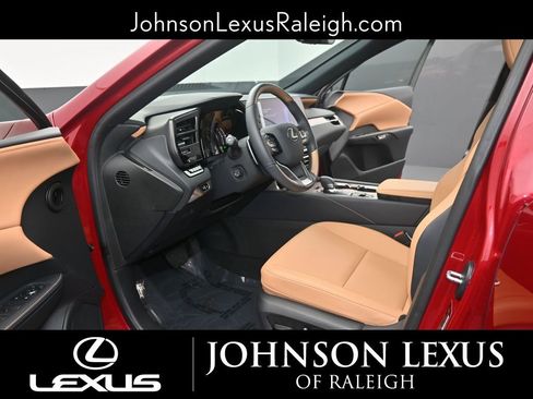 Certified 2024 Lexus RX 350h w/ Accessory Package (Z1) image 13