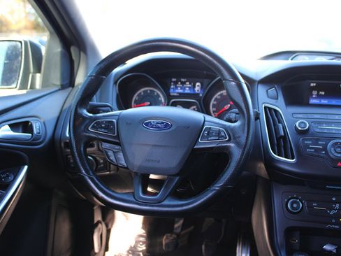 Used 2018 Ford Focus ST image 15