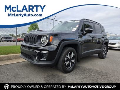 Used 2019 Jeep Renegade Altitude w/ UConnect 8.4 Nav Group