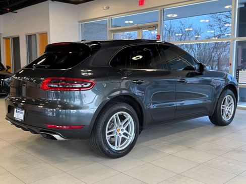 Used 2018 Porsche Macan Sport Edition AWD/4WD image 10