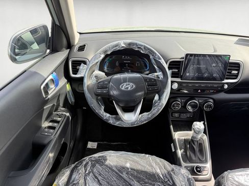 New 2026 Hyundai Venue SEL FWD image 11
