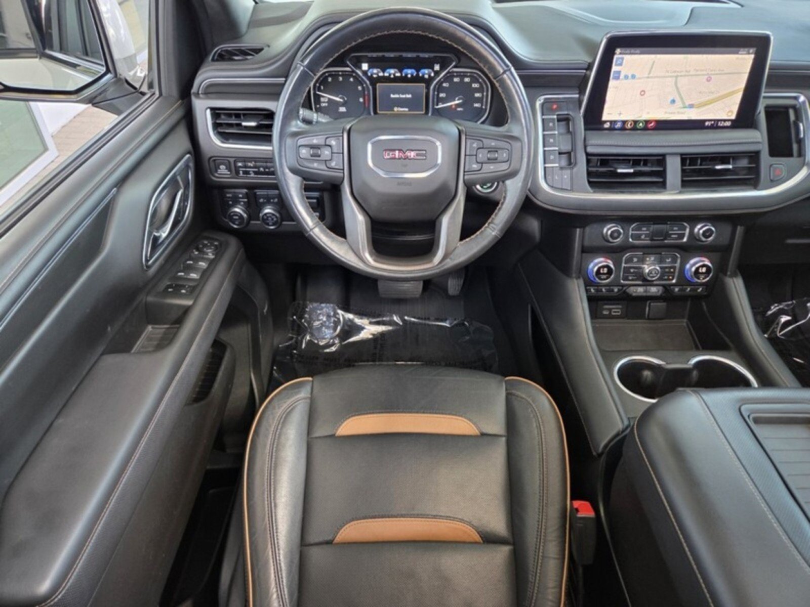 Used 2021 GMC Yukon AT4 w/ AT4 Premium Plus Package AWD/4WD image 18
