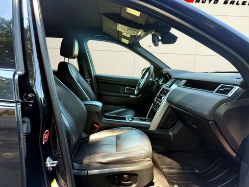 Used 2018 Land Rover Discovery Sport HSE AWD/4WD image 12