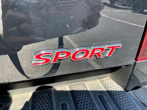 Used 2025 Honda Ridgeline Sport image 25