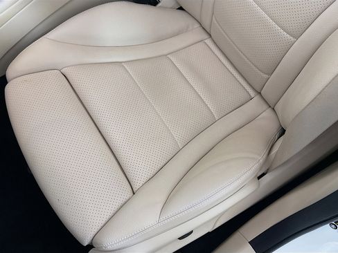 Used 2022 Mercedes-Benz GLC 300 4MATIC image 21