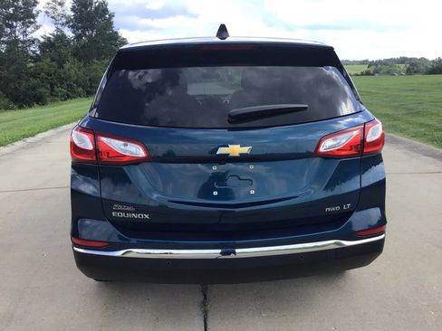 Used 2020 Chevrolet Equinox LT w/ Driver Convenience Package AWD/4WD image 5