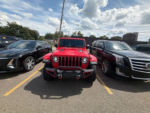 Used 2021 Jeep Gladiator Rubicon AWD/4WD image 2