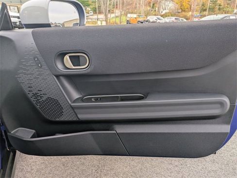 Used 2025 MINI Cooper 2-Door Hardtop image 34