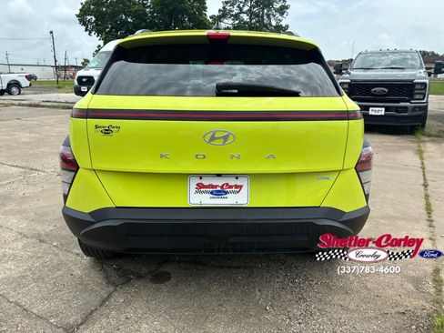Used 2024 Hyundai Kona SEL AWD/4WD image 13