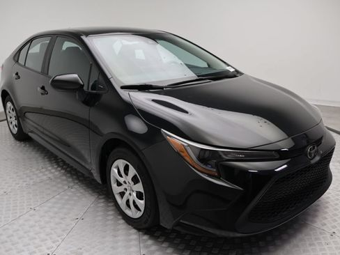 Used 2022 Toyota Corolla LE FWD image 6