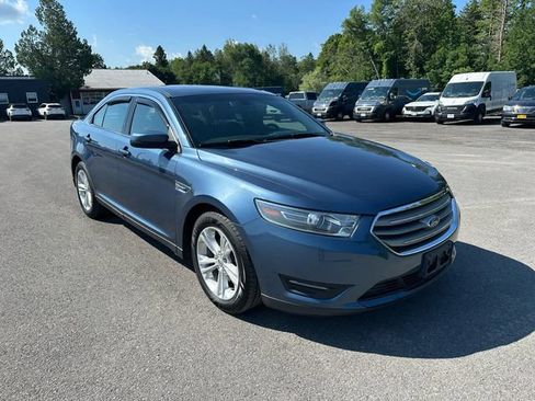Used 2018 Ford Taurus SEL w/ Equipment Group 201A AWD/4WD image 7