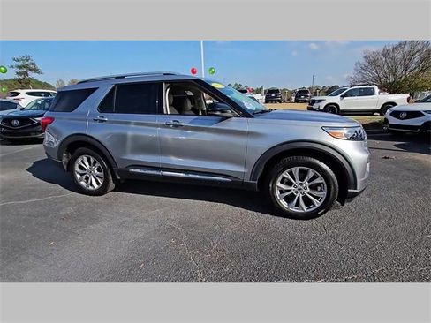 Used 2021 Ford Explorer Limited w/ Equipment Group 301A image 40